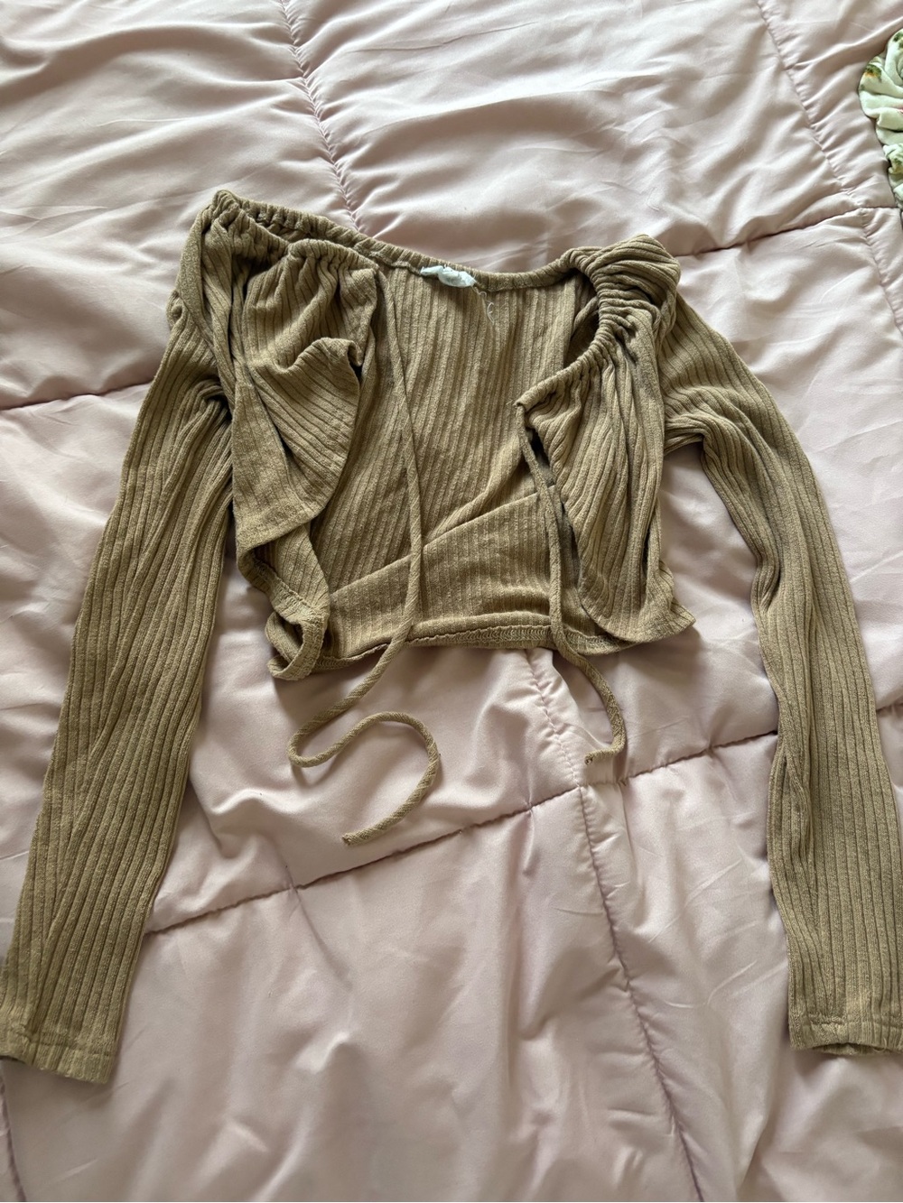 Ribbed Cropped Tie-Front Cardigan in Olive-Taupe